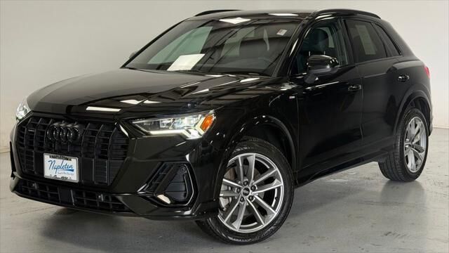 2022 Audi Q3 quattro S line Prem Plus 45 TFSI