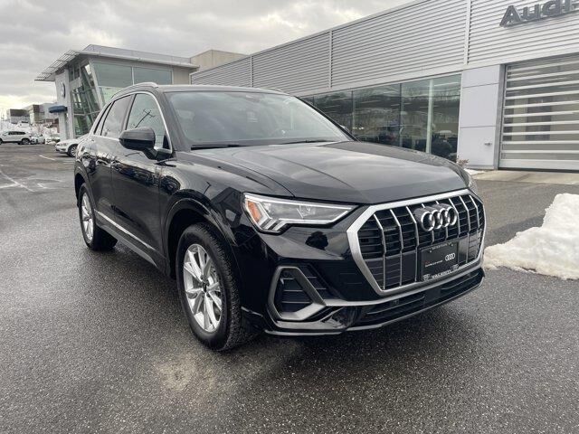 2025 Audi Q3 quattro S line Prem Plus 45 TFSI
