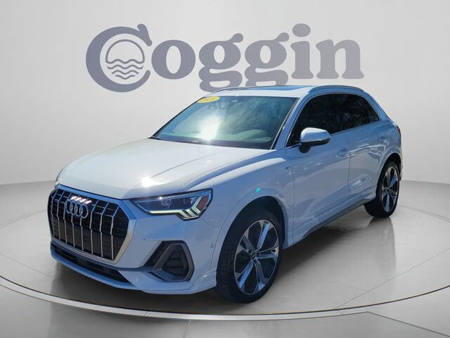 2021 Audi Q3 quattro S line Prem Plus 45 TFSI