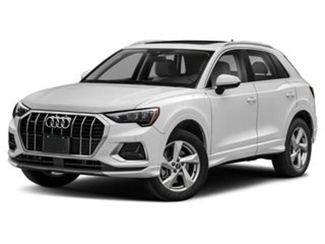 2022 Audi Q3 quattro S line Prem Plus 45 TFSI — photo 1 of 1