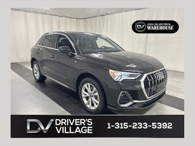 2022 Audi Q3 quattro S line Prem Plus 45 TFSI — photo 1 of 13