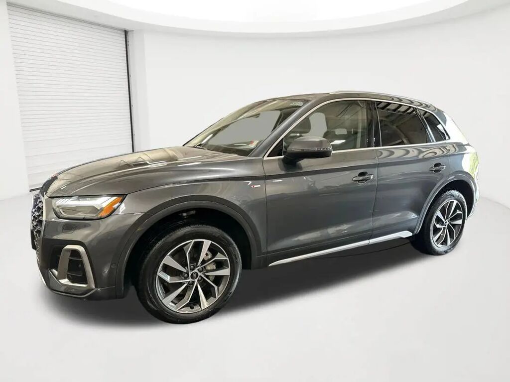 2024 Audi Q5 quattro S line Prestige 45 TFSI — photo 1 of 13