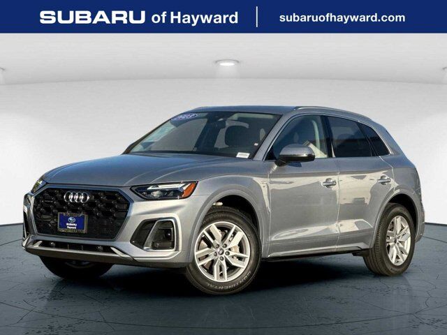 2023 Audi Q5 S line Premium
