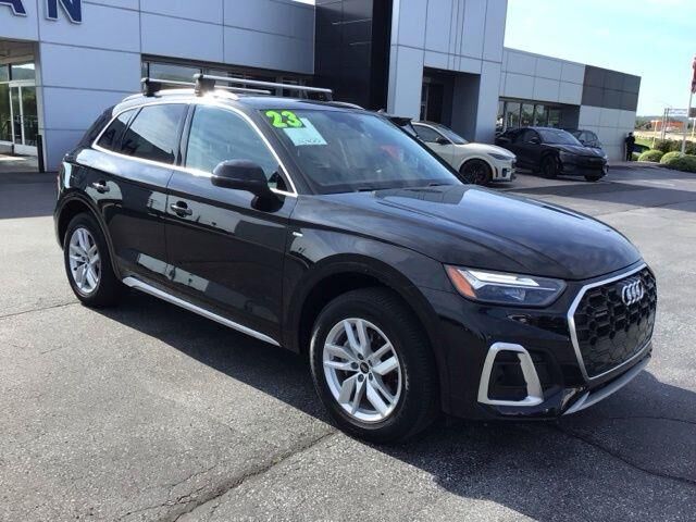 2023 Audi Q5 quattro S line Premium 45 TFSI — photo 1 of 26