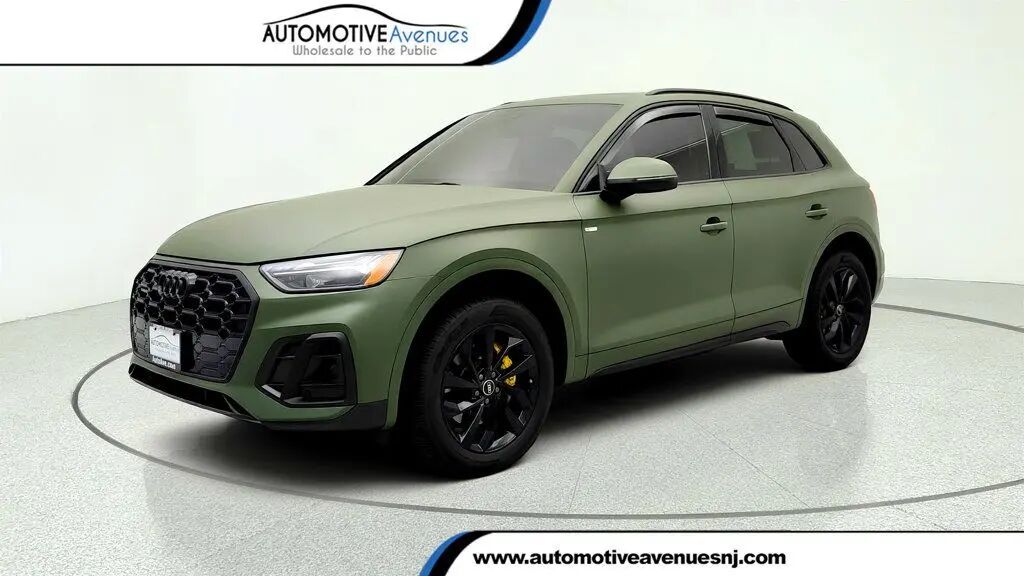 2023 Audi Q5 quattro S line Premium 45 TFSI — photo 1 of 7