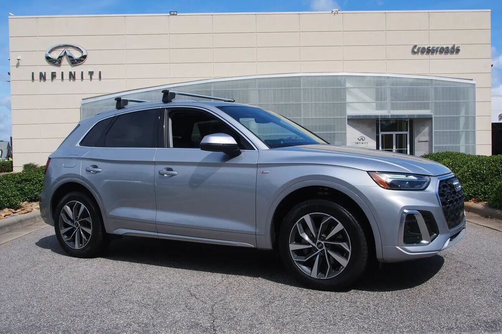 2023 Audi Q5 quattro S line Premium 45 TFSI — photo 1 of 13