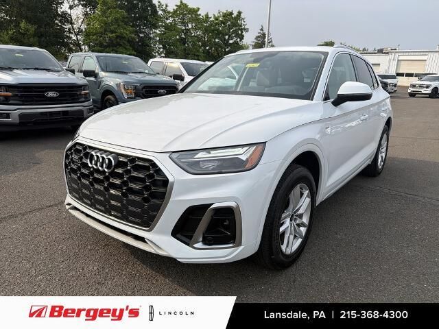 2023 Audi Q5 quattro S line Premium 45 TFSI — photo 1 of 25