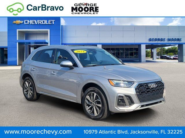 2024 Audi Q5 S line Premium — photo 1 of 1
