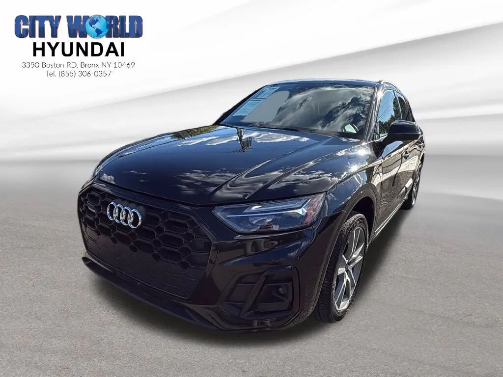 2025 Audi Q5 quattro S line Premium 45 TFSI — photo 1 of 13
