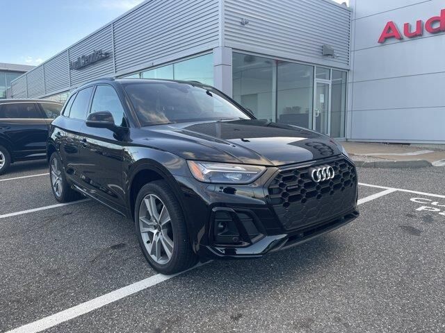 2025 Audi Q5 quattro S line Premium 45 TFSI — photo 1 of 66