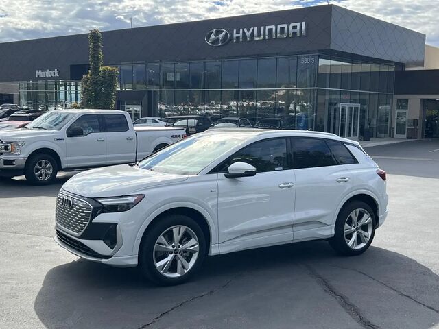 2023 Audi Q4 e-tron quattro Premium Plus 50