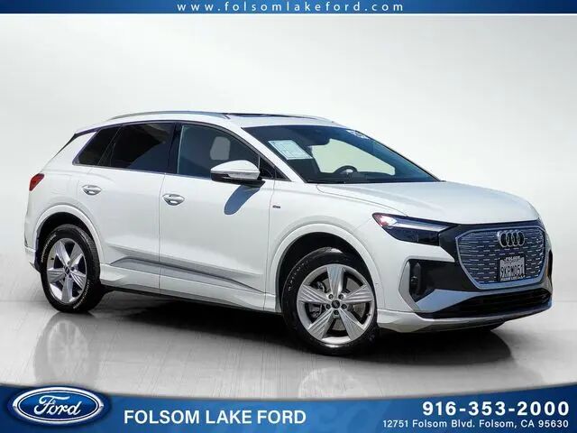 2024 Audi Q4 e-tron quattro Premium Plus 50