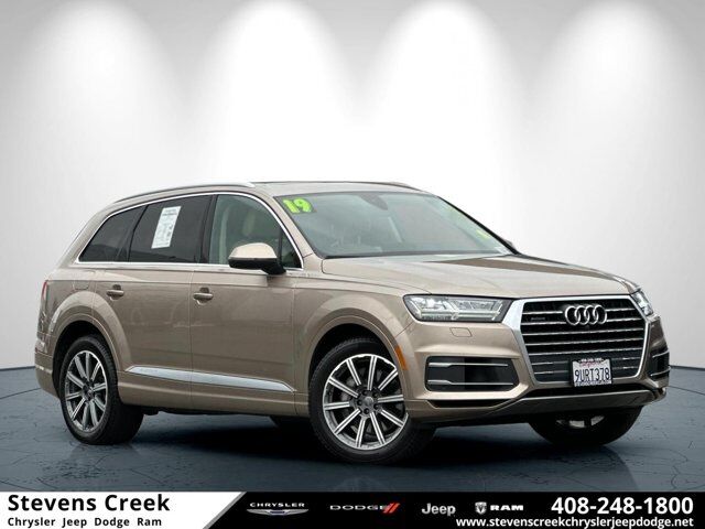 2019 Audi Q7 Premium Plus — photo 1 of 13
