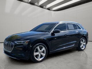 2019 Audi e-tron Premium Plus