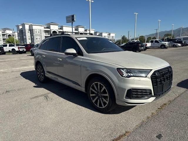 2023 Audi Q7 quattro Premium Plus 45 TFSI