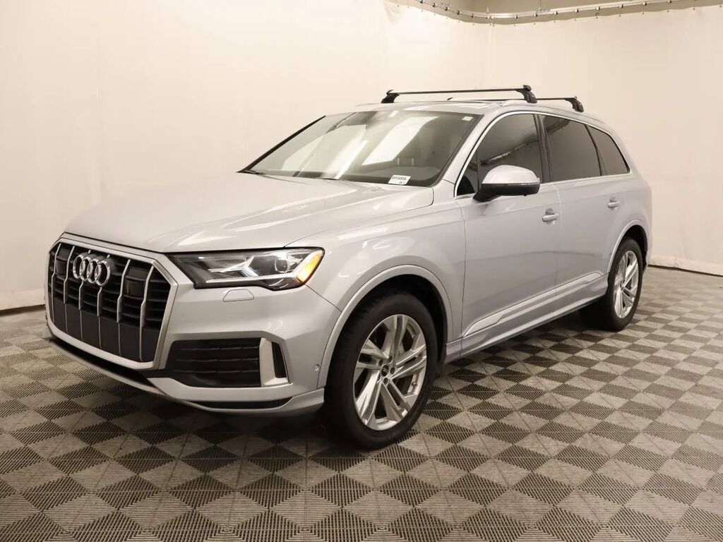 2022 Audi Q7 quattro Premium Plus 45 TFSI — photo 1 of 7