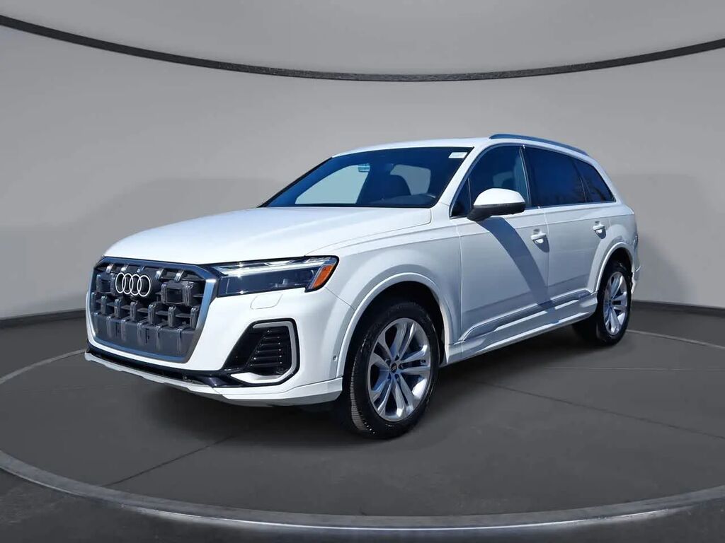 2025 Audi Q7 quattro Premium Plus 55 TFSI — photo 1 of 26