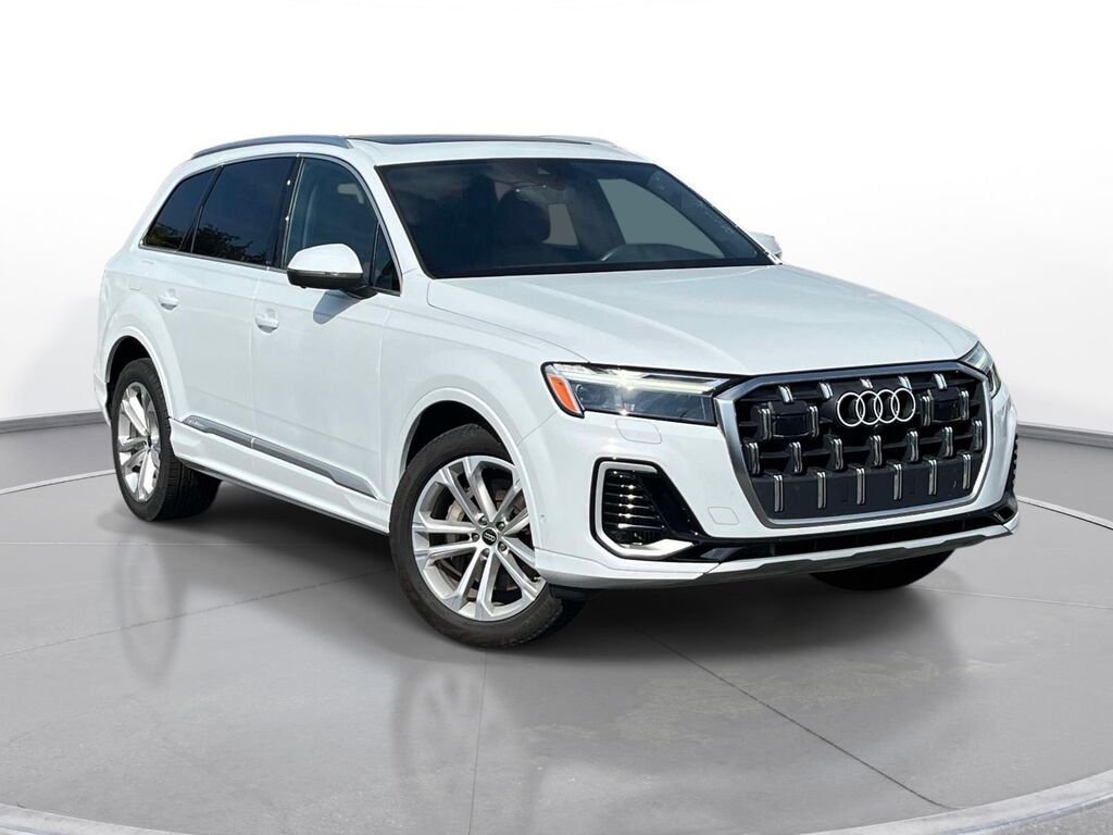 2025 Audi Q7 quattro Premium Plus 55 TFSI — photo 1 of 13