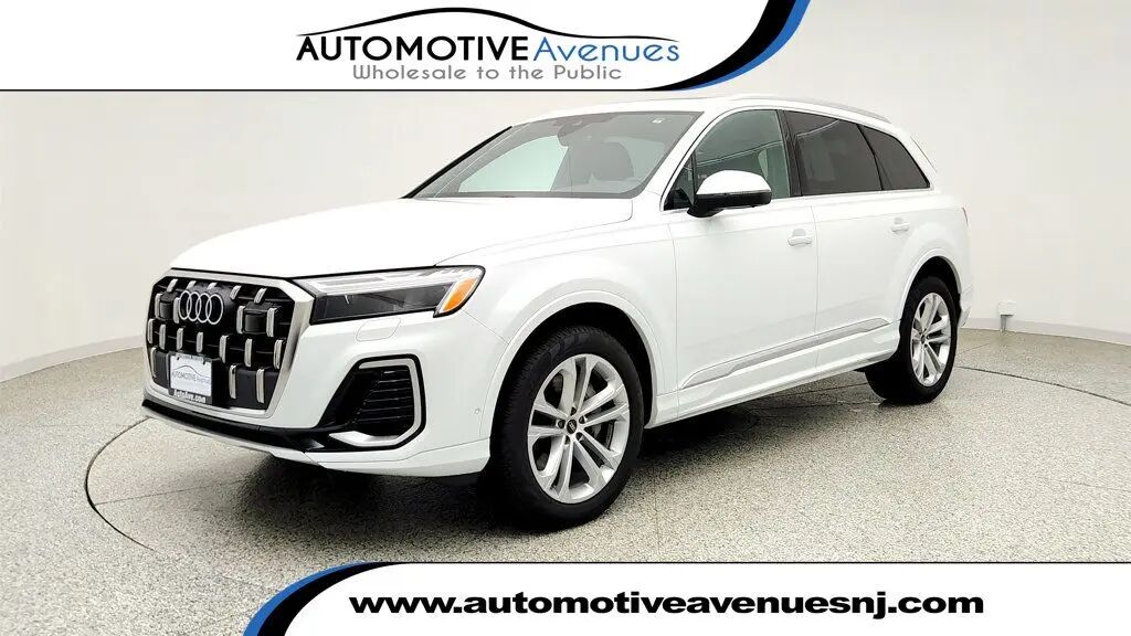 2025 Audi Q7 quattro Premium Plus 55 TFSI — photo 1 of 26