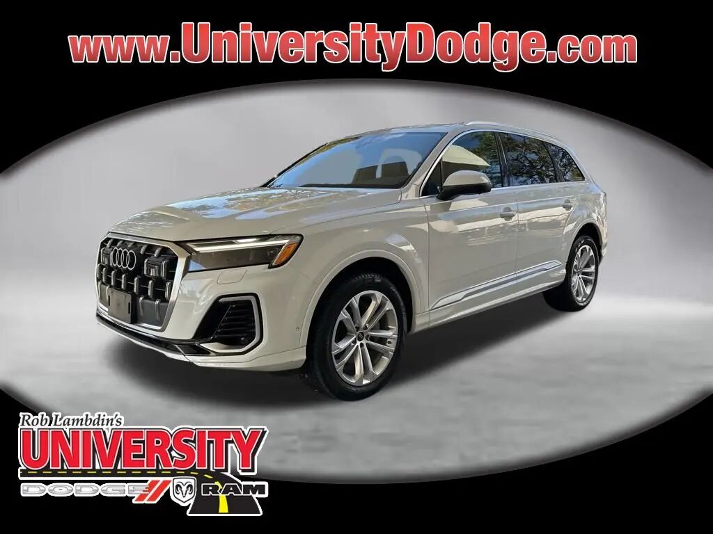 2025 Audi Q7 quattro Premium Plus 55 TFSI — photo 1 of 13