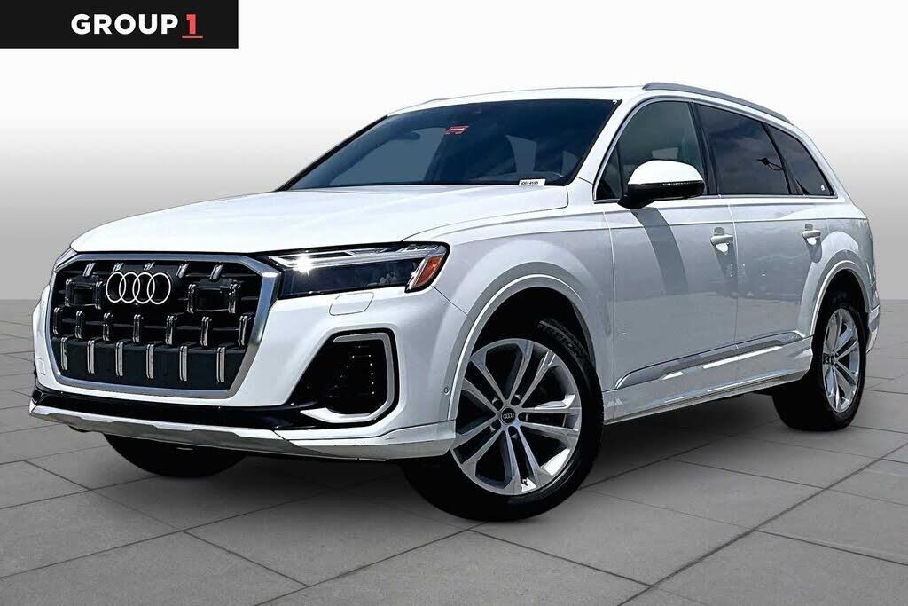 2025 Audi Q7 quattro Premium Plus 55 TFSI — photo 1 of 1