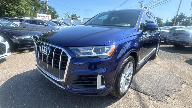 2021 Audi Q7 Premium Plus — photo 1 of 8