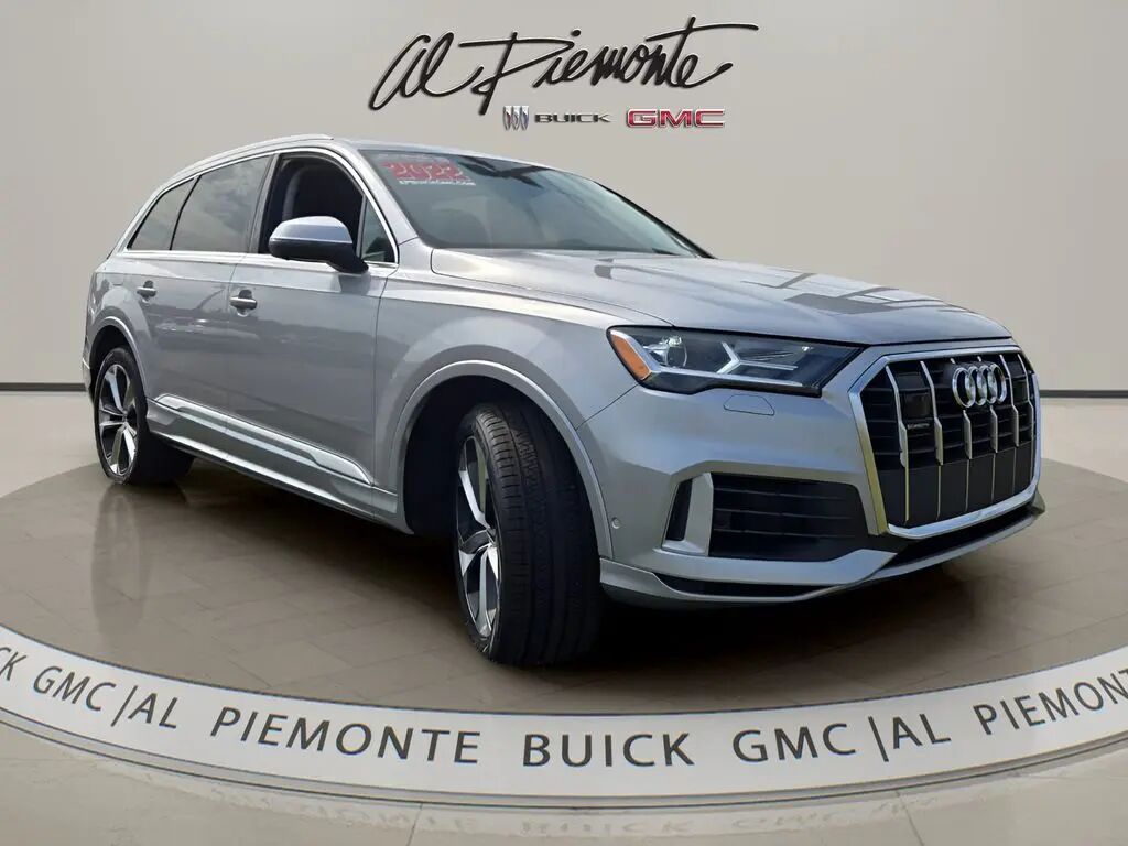2022 Audi Q7 quattro Premium Plus 55 TFSI — photo 1 of 17