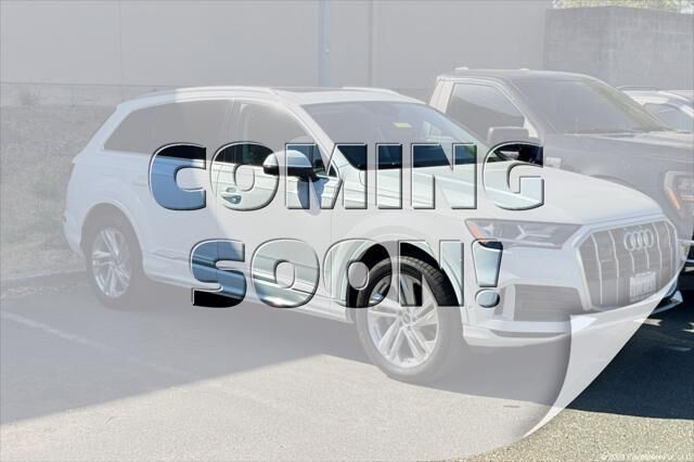 2022 Audi Q7 quattro Premium Plus 55 TFSI — photo 1 of 8