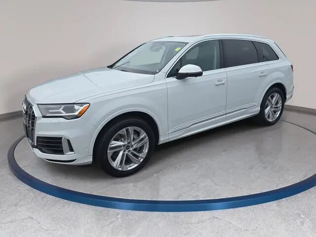2022 Audi Q7 quattro Premium Plus 55 TFSI