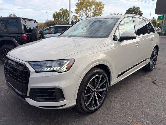 2023 Audi Q7 quattro Premium Plus 55 TFSI