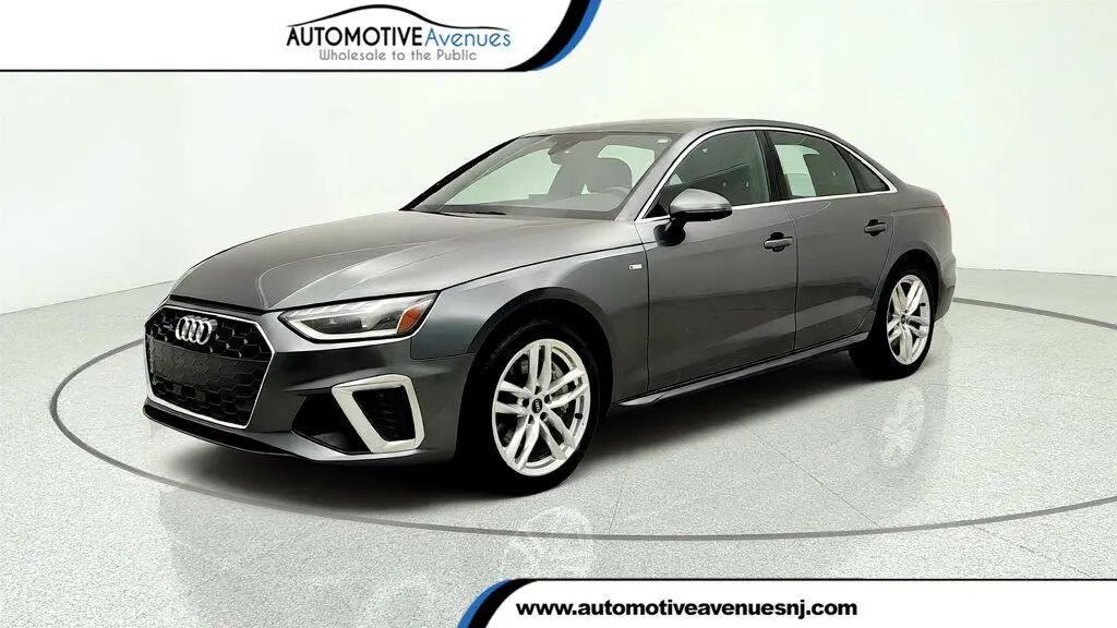 2021 Audi A4 quattro S line Prem Plus 45 TFSI — photo 1 of 17