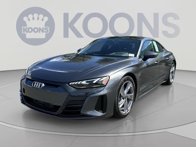 2024 Audi e-tron GT quattro Premium Plus