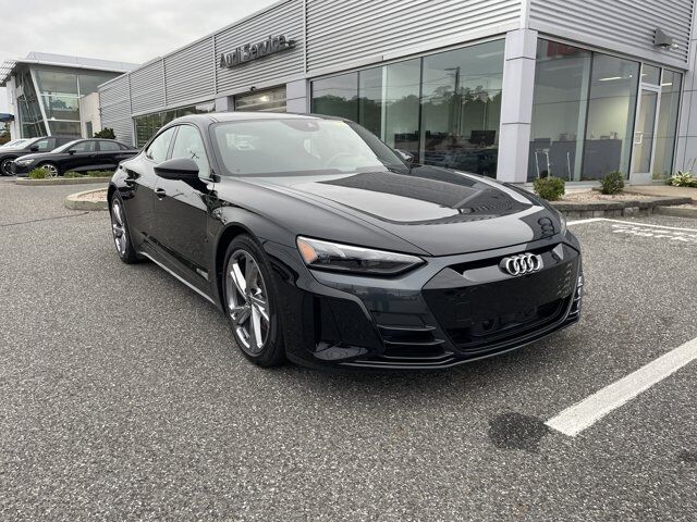 2024 Audi e-tron GT PREMIUM PLUS