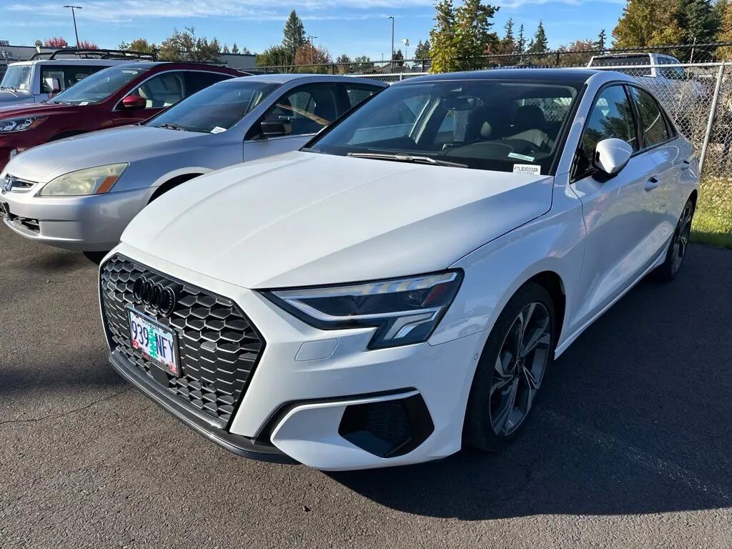 2022 Audi A3 quattro Premium Plus 40 TFSI — photo 1 of 6