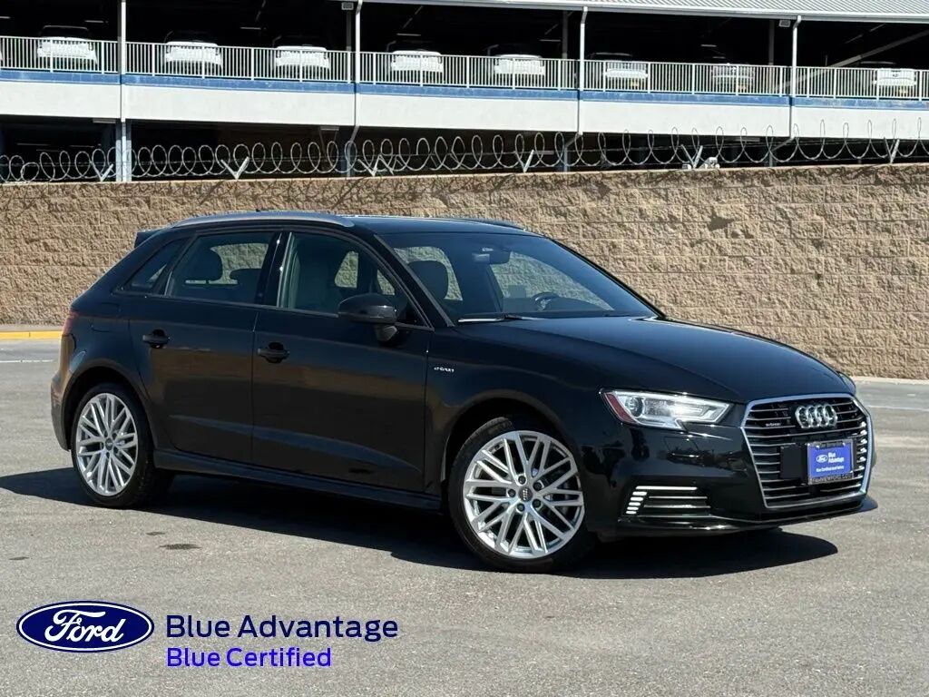 2018 Audi A3 Sportback e-tron 1.4T Premium — photo 1 of 12