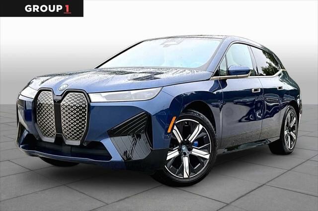 2024 BMW iX xDrive50 — photo 1 of 13