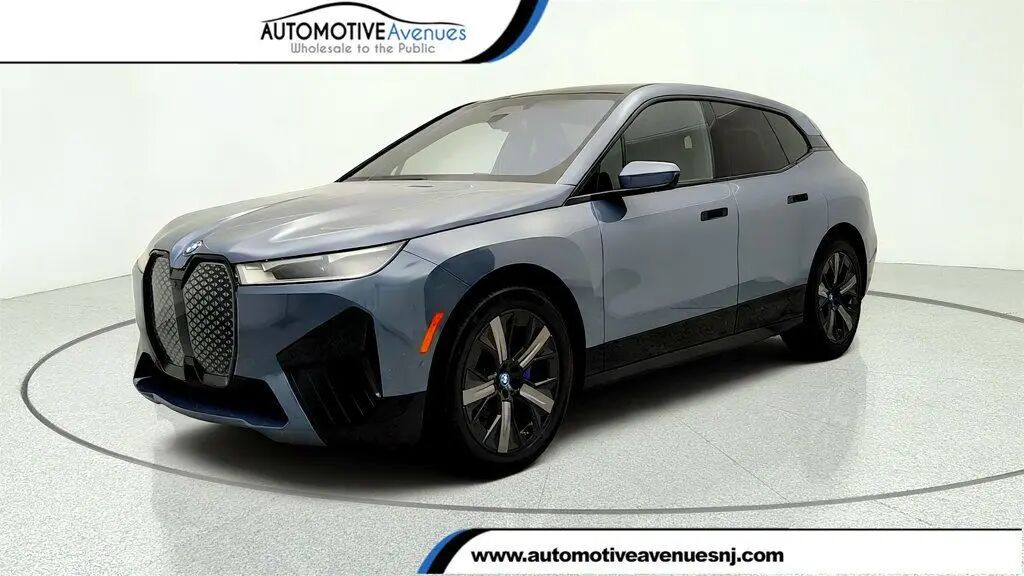 2024 BMW iX xDrive50 — photo 1 of 26