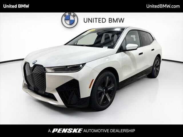 2024 BMW iX xDrive50 — photo 1 of 13