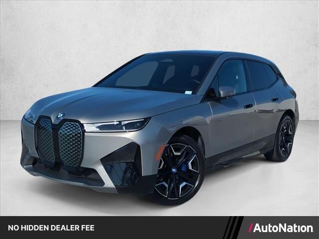 2023 BMW iX xDrive50 — photo 1 of 13