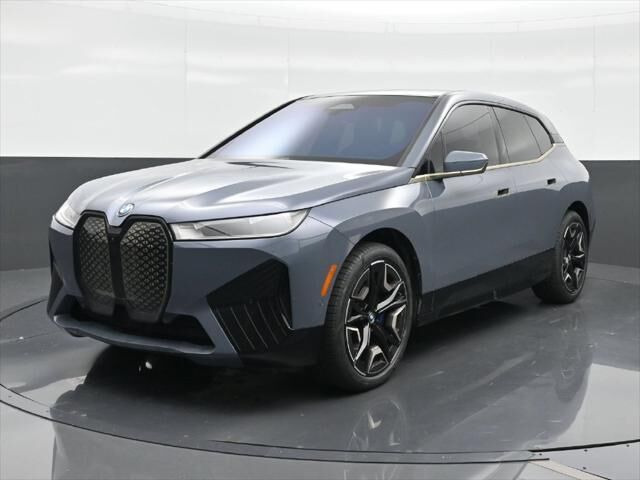 2024 BMW iX xDrive50 — photo 1 of 7