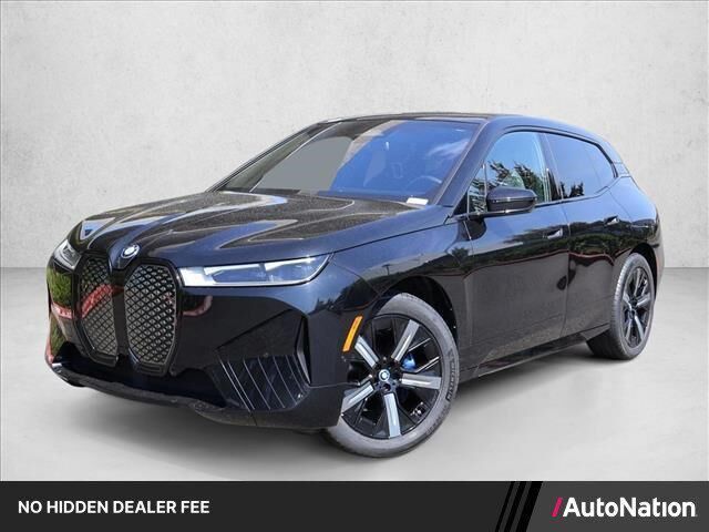 2023 BMW iX xDrive50 — photo 1 of 13