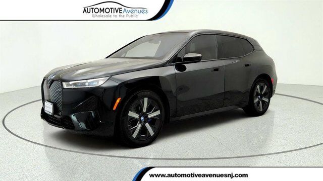 2024 BMW iX xDrive50 — photo 1 of 13