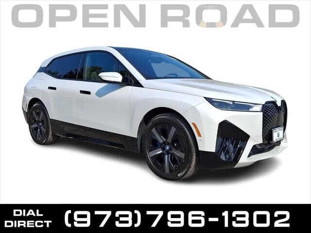 2024 BMW iX xDrive50 — photo 1 of 13