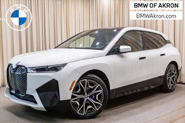 2023 BMW iX M60 — photo 1 of 13