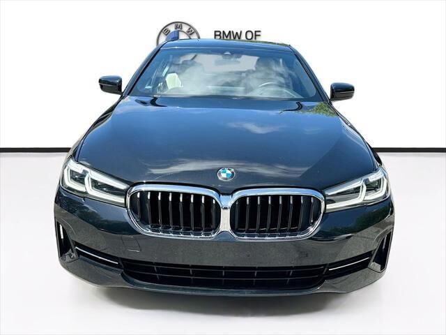 2023 BMW 5 Series 530i xDrive — photo 1 of 13