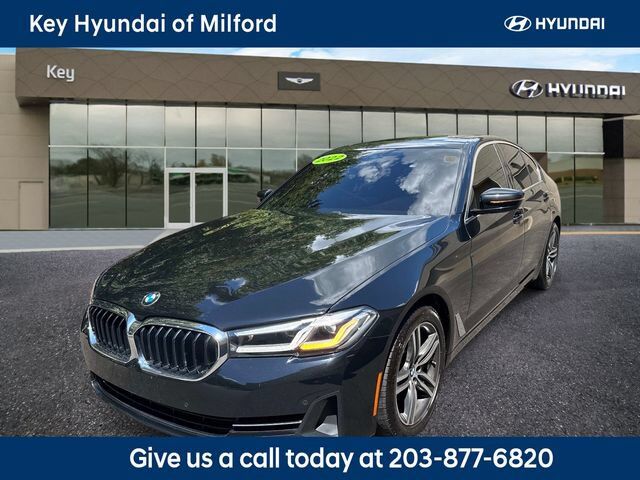 2022 BMW 5 Series 530i xDrive — photo 1 of 2