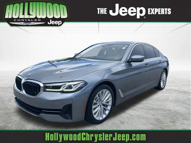 2021 BMW 5 Series 530i xDrive — photo 1 of 13