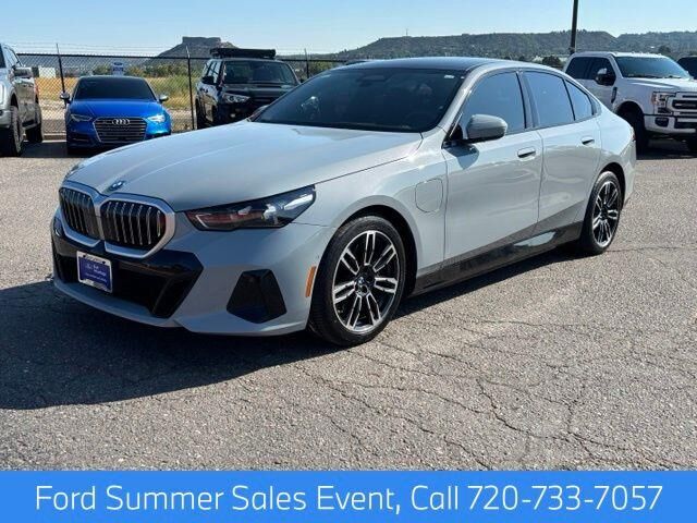 2026 BMW 5 Series 550e xDrive