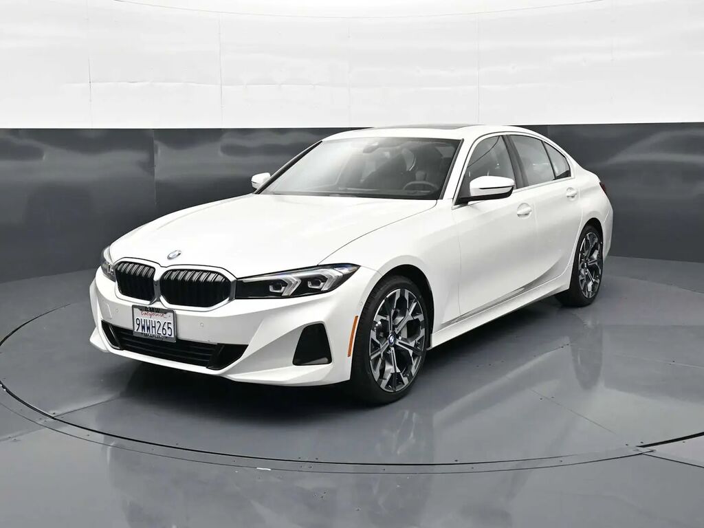 2026 BMW 3 Series 330i — photo 1 of 13