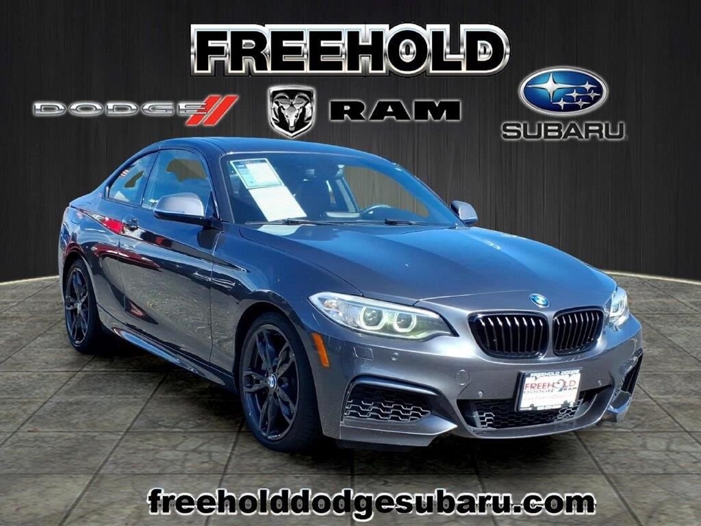 2016 BMW 2 Series M235i xDrive — photo 1 of 13